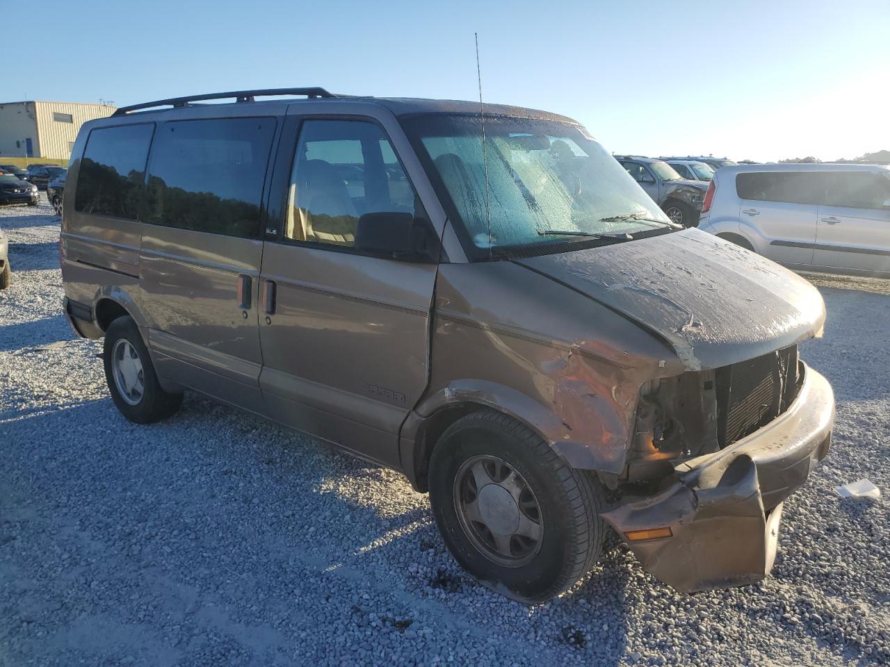 Lot #2935987834 1998 GMC SAFARI XT