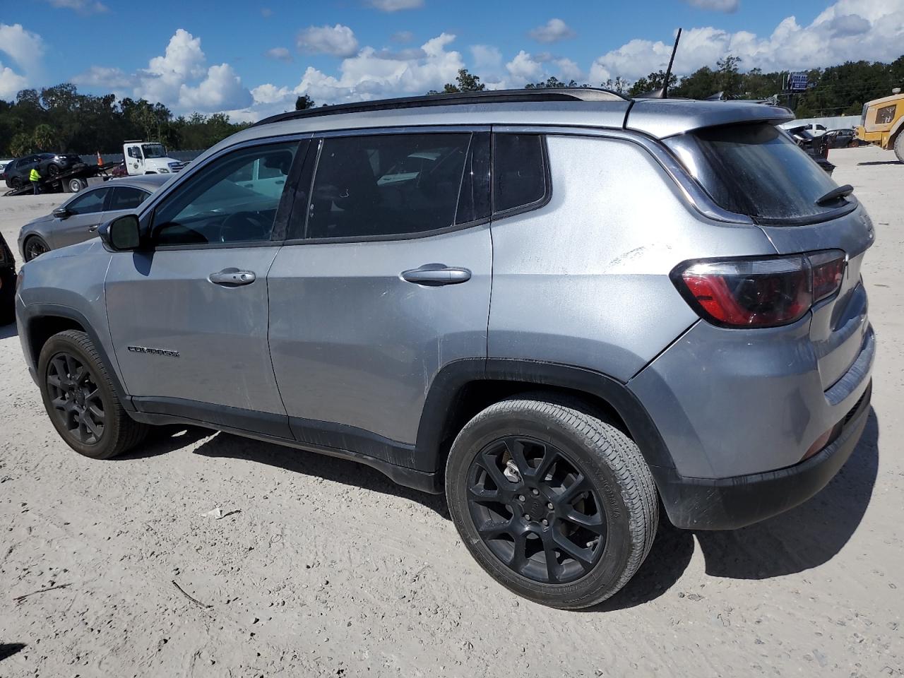 Lot #2994203421 2022 JEEP COMPASS LA