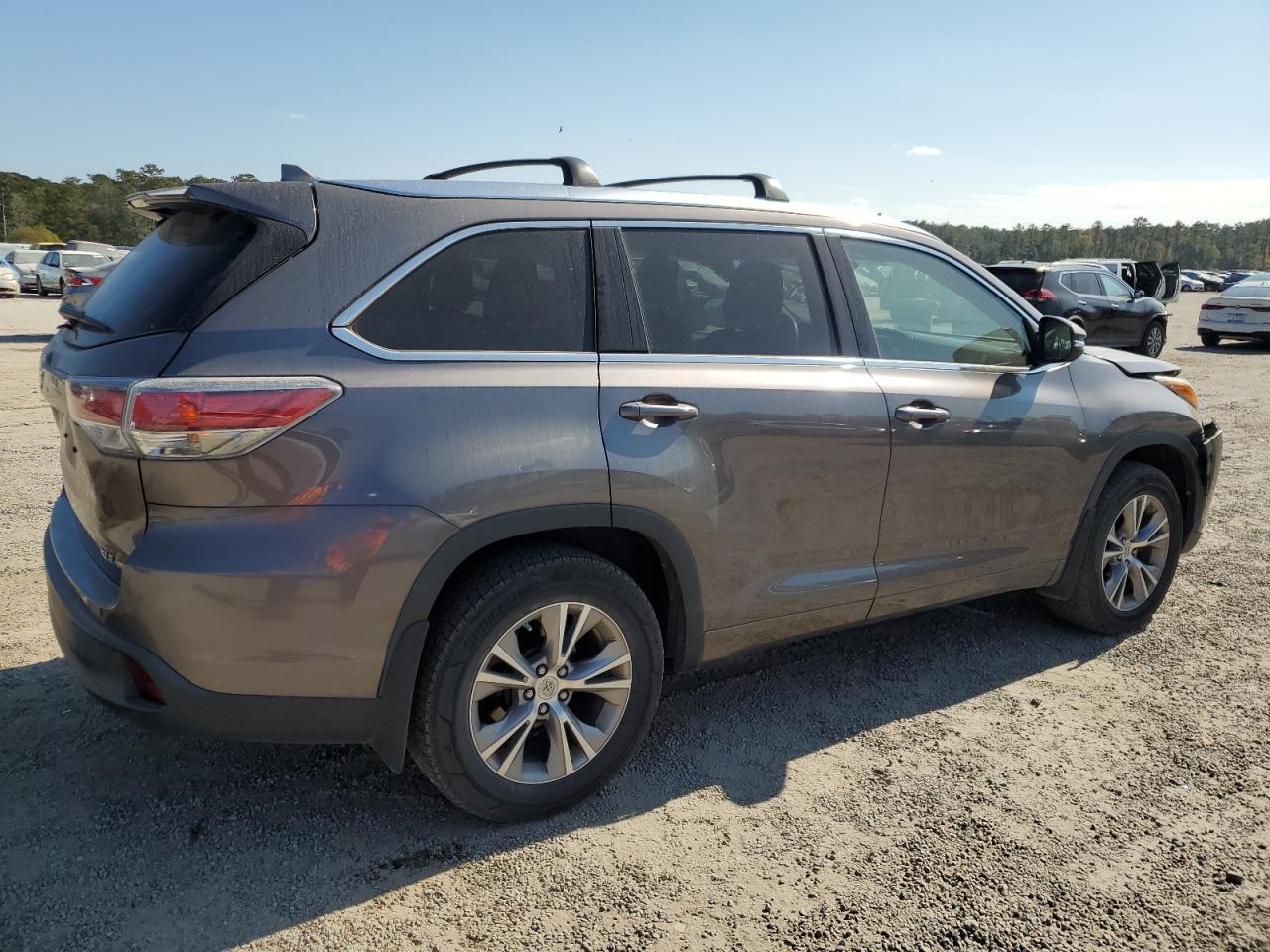 Lot #2955161794 2015 TOYOTA HIGHLANDER