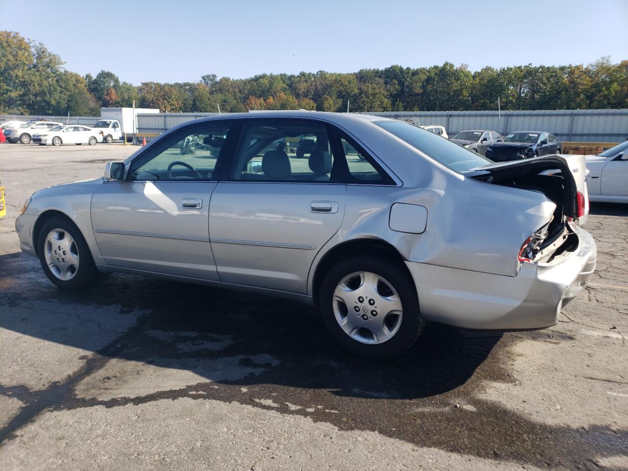 Lot #2912073670 2004 TOYOTA AVALON XL