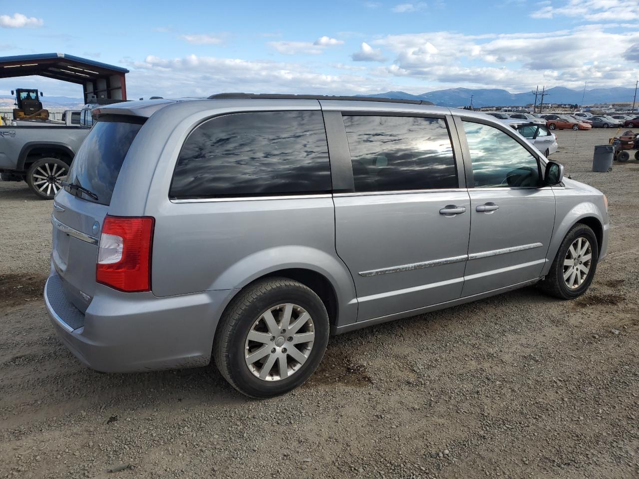 Lot #2979608562 2014 CHRYSLER TOWN & COU