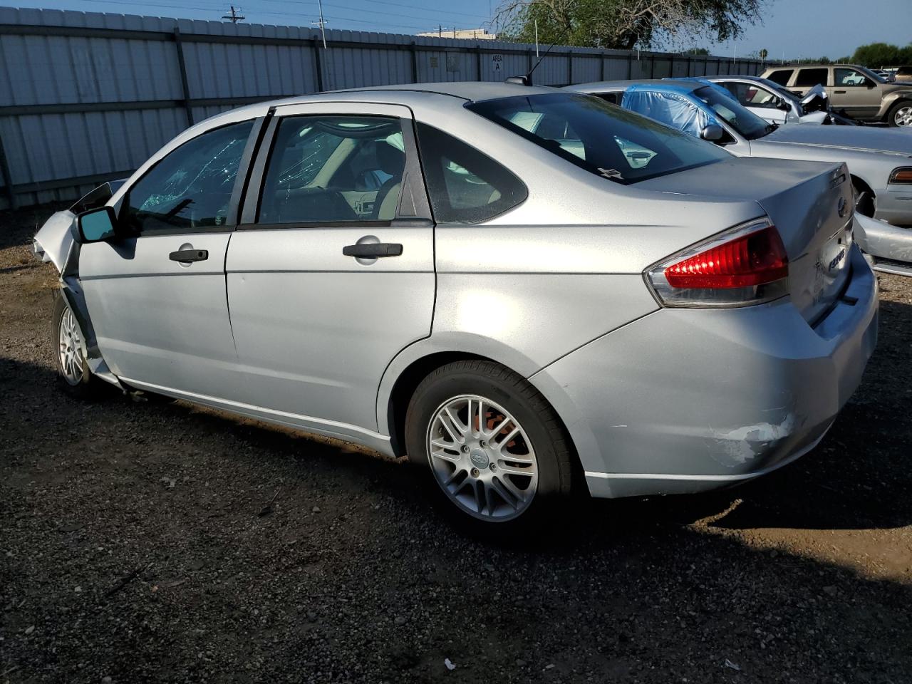 FORD FOCUS SE 2008 silver  gas 1FAHP35NX8W130662 photo #3