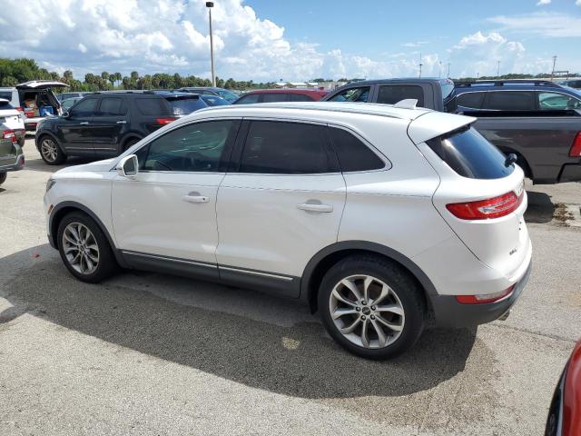 VIN 5LMCJ1A92FUJ05646 2015 Lincoln MKC no.2