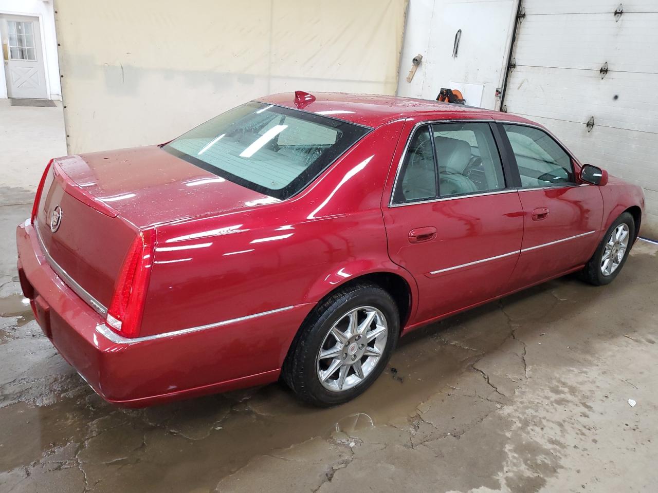 Lot #2926347388 2011 CADILLAC DTS LUXURY