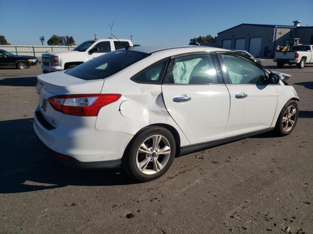 VIN 1FADP3F20EL436088 2014 Ford Focus, SE no.3