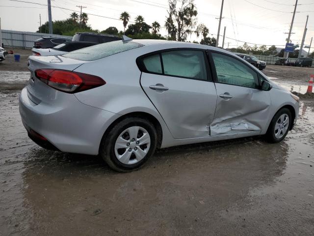 VIN 3KPFK4A71HE012765 2017 KIA Forte, LX no.3