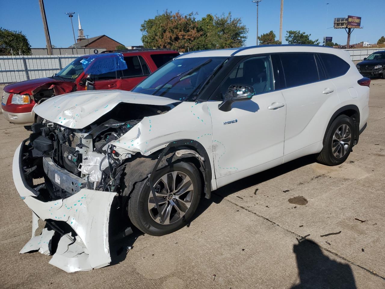 Lot #2943300709 2021 TOYOTA HIGHLANDER