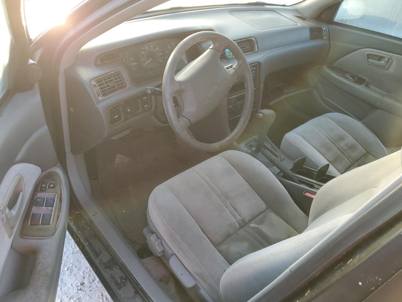 Lot #3029726718 1998 TOYOTA CAMRY CE