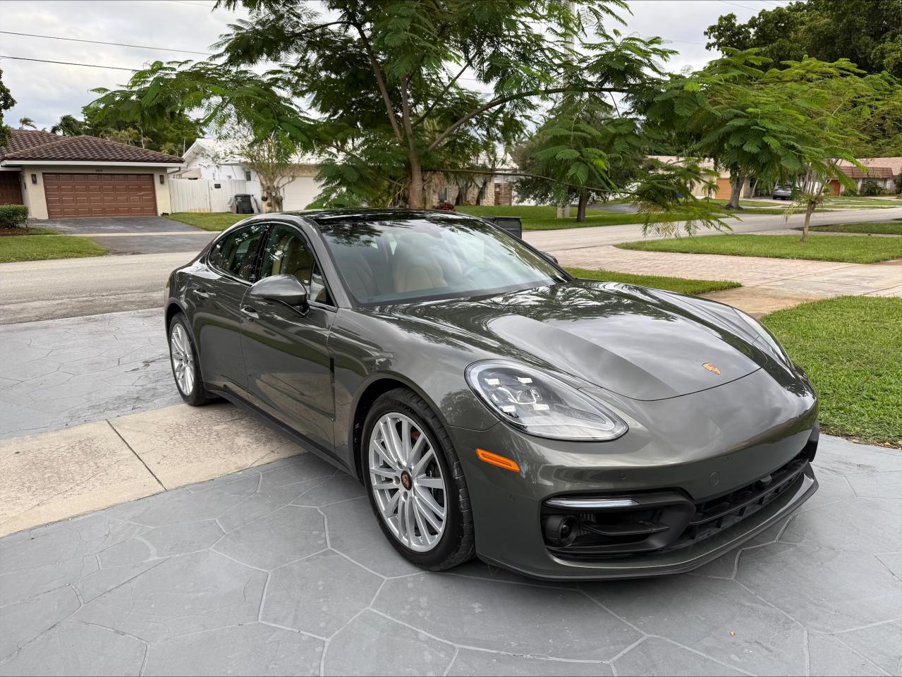 Lot #2912018616 2023 PORSCHE PANAMERA B