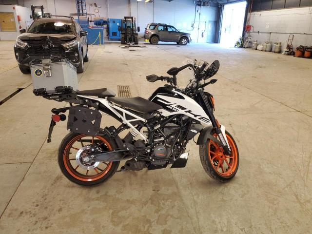 Global Auto Auctions: 2020 KTM 200 DUKE