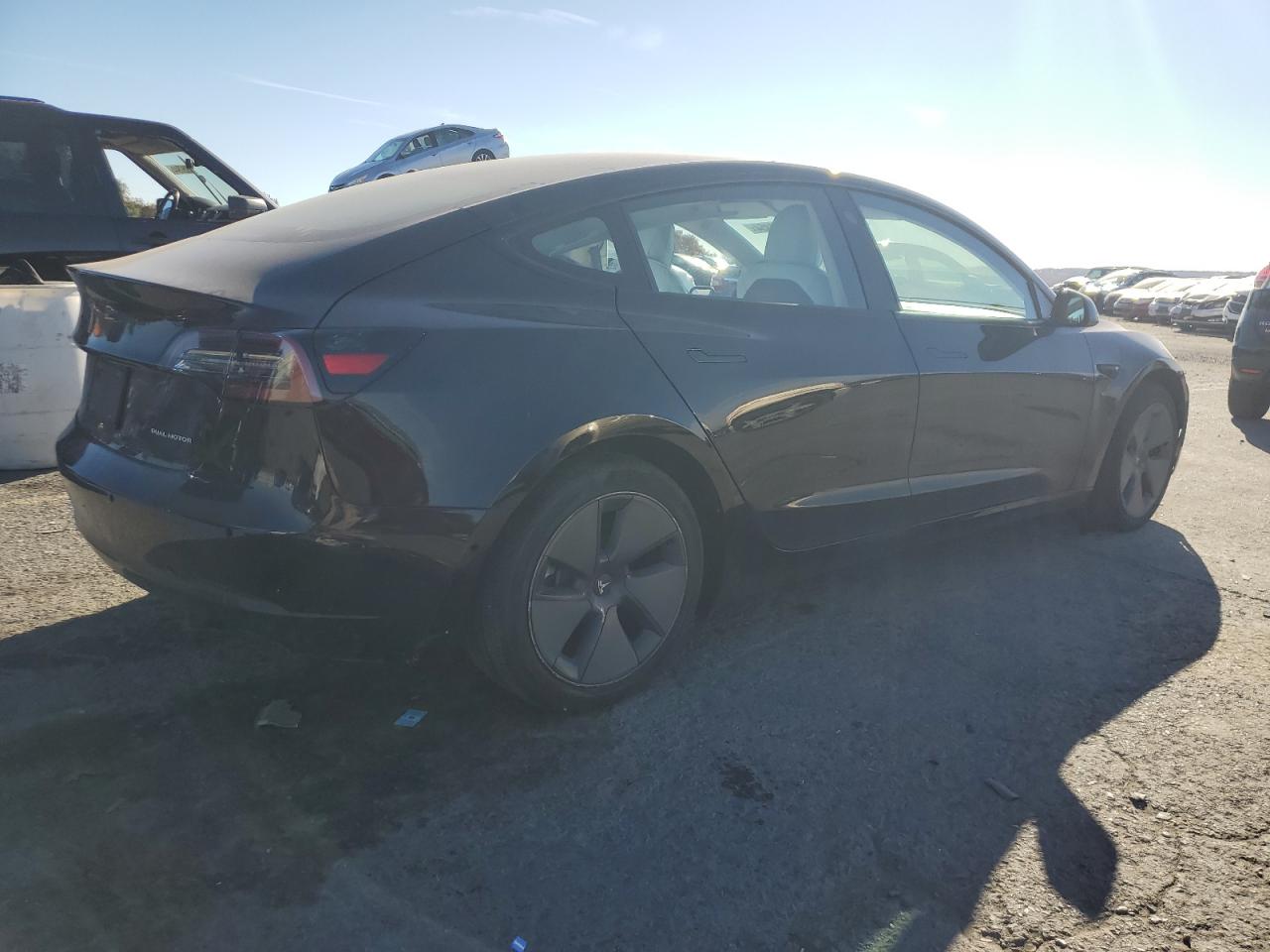 Lot #2986908824 2022 TESLA MODEL 3