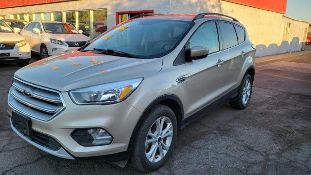 FORD ESCAPE SE 2018 gold  Gasoline 1FMCU9GD3JUC10645 photo #3