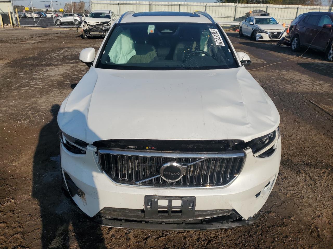 Lot #2969934979 2024 VOLVO XC40 CORE