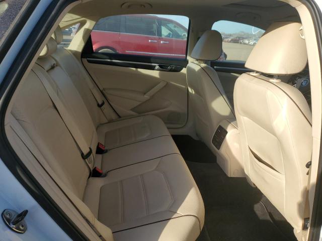 2016 VOLKSWAGEN PASSAT SE - 1VWBT7A33GC064069