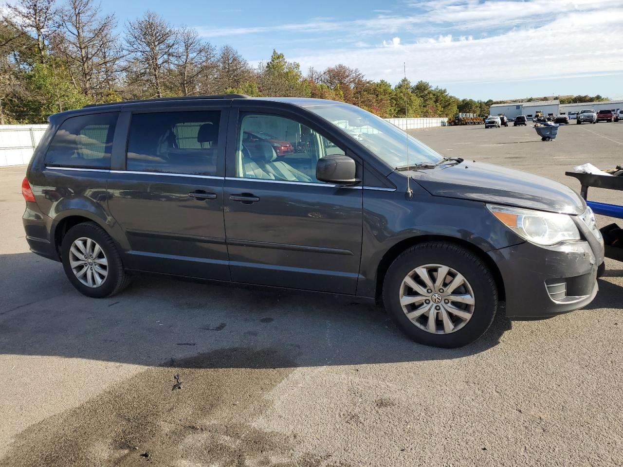 Lot #3027010819 2012 VOLKSWAGEN ROUTAN