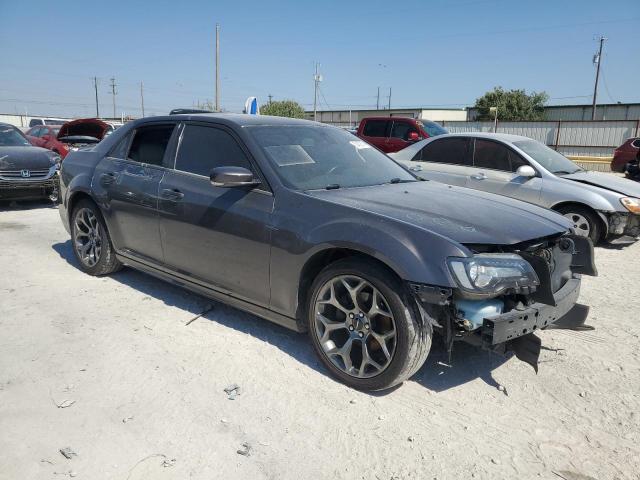 VIN 2C3CCABG9JH137654 2018 Chrysler 300, S no.4