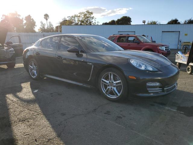 VIN WP0AA2A72DL016682 2013 PORSCHE PANAMERA no.4