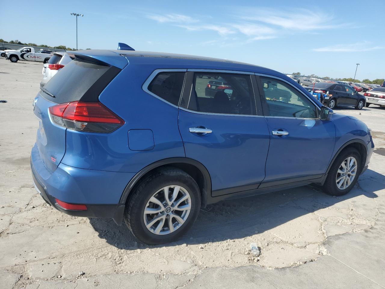 Lot #3033571083 2019 NISSAN ROGUE