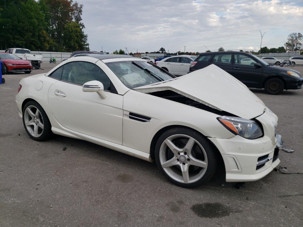 Lot #2945530204 2013 MERCEDES-BENZ SLK 350