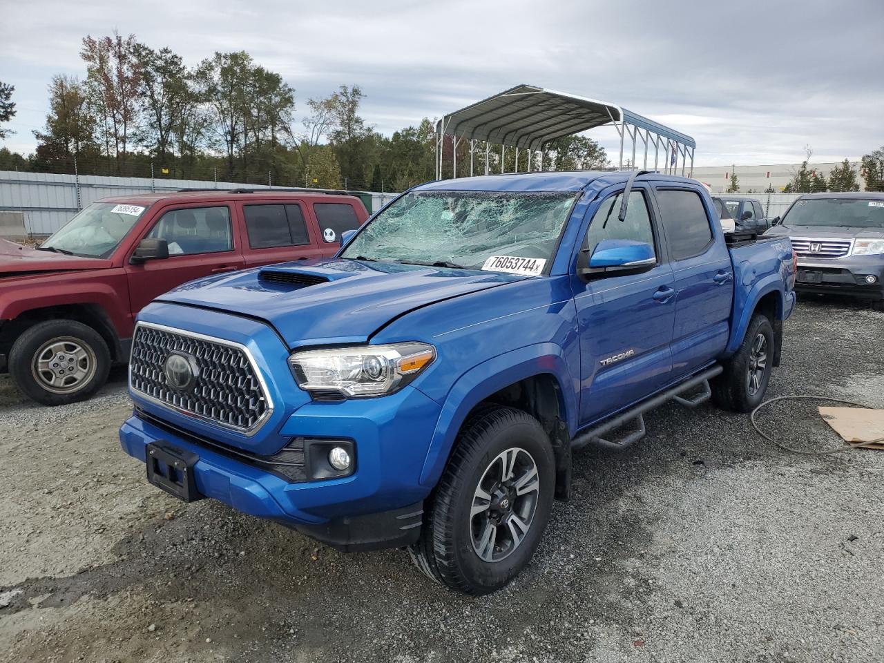 Lot #2912303028 2018 TOYOTA TACOMA DOU