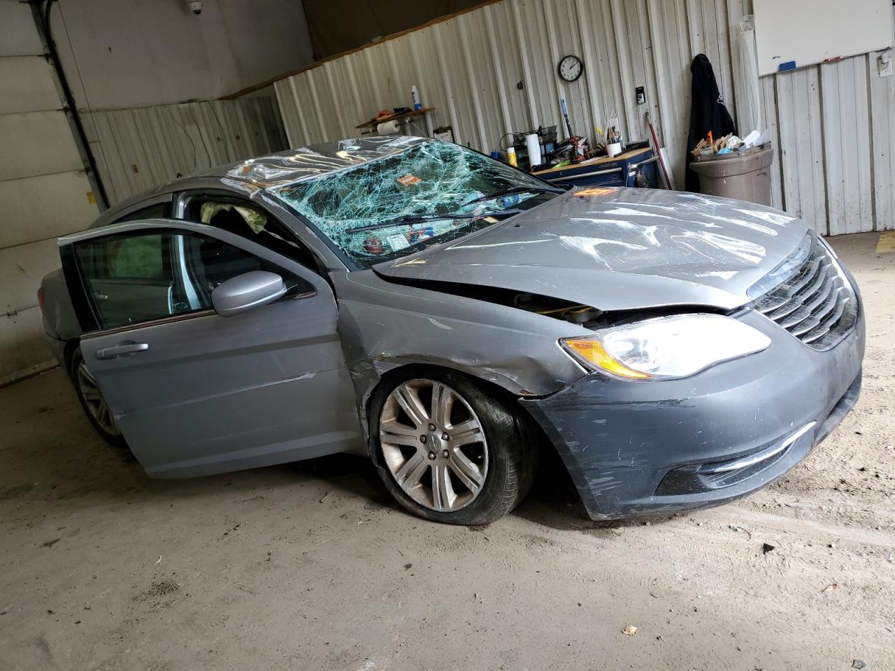 Lot #2988995556 2013 CHRYSLER 200 LX