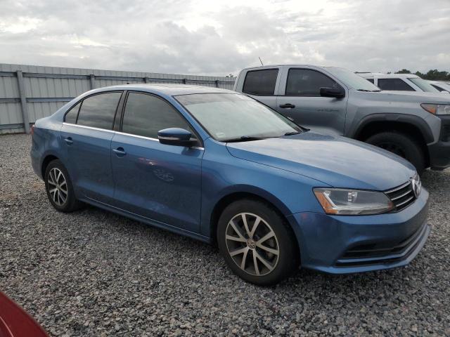 VIN 3VWDB7AJ9HM323674 2017 Volkswagen Jetta, SE no.4