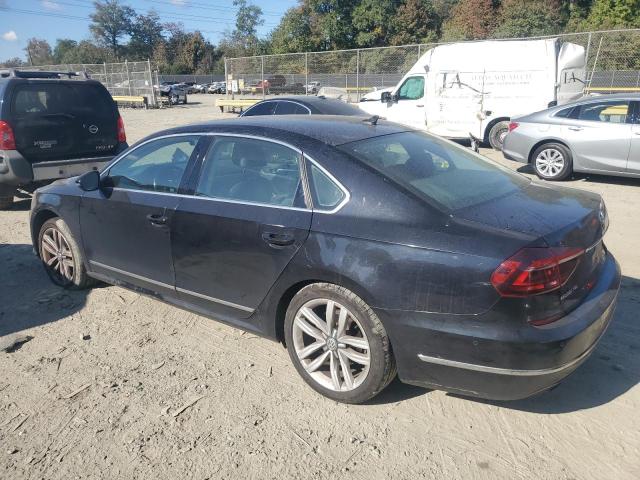 2017 VOLKSWAGEN PASSAT SEL - 1VWCT7A34HC054060
