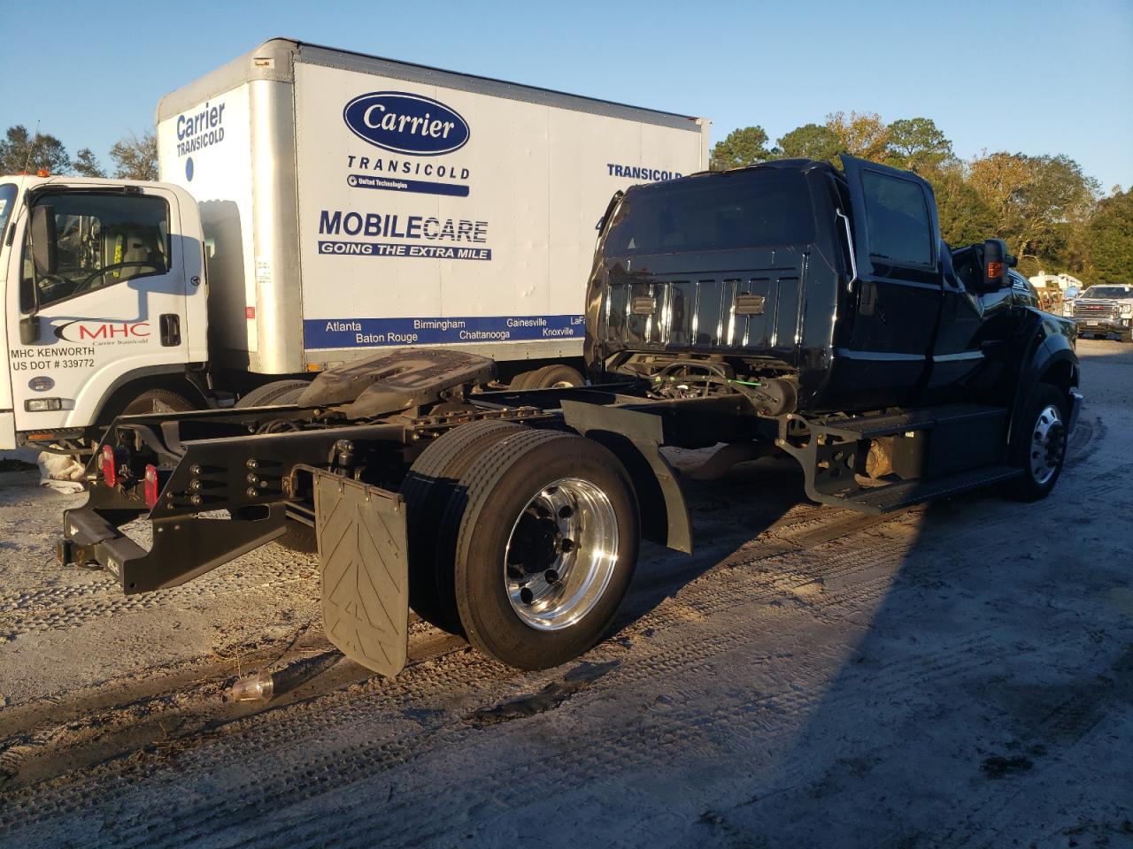 Lot #2955398698 2019 FORD F750 SUPER