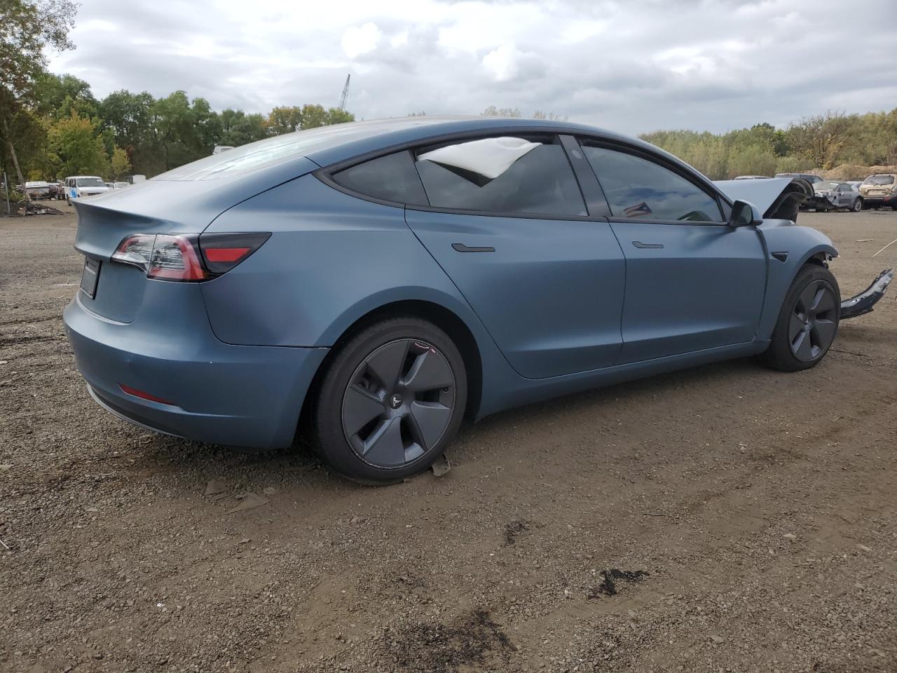 Lot #2921101502 2023 TESLA MODEL 3