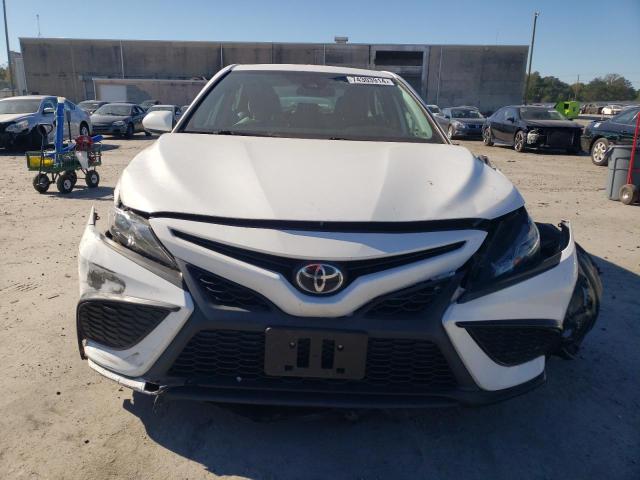 VIN 4T1G11AKXMU522260 2021 Toyota Camry, SE no.5