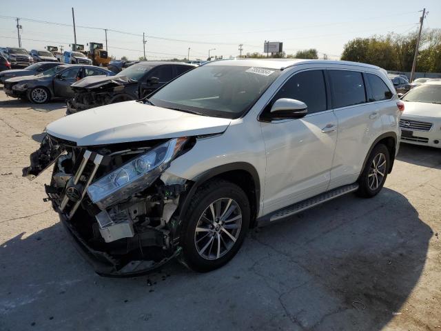 VIN 5TDKZRFH5HS524835 2017 Toyota Highlander, SE no.1