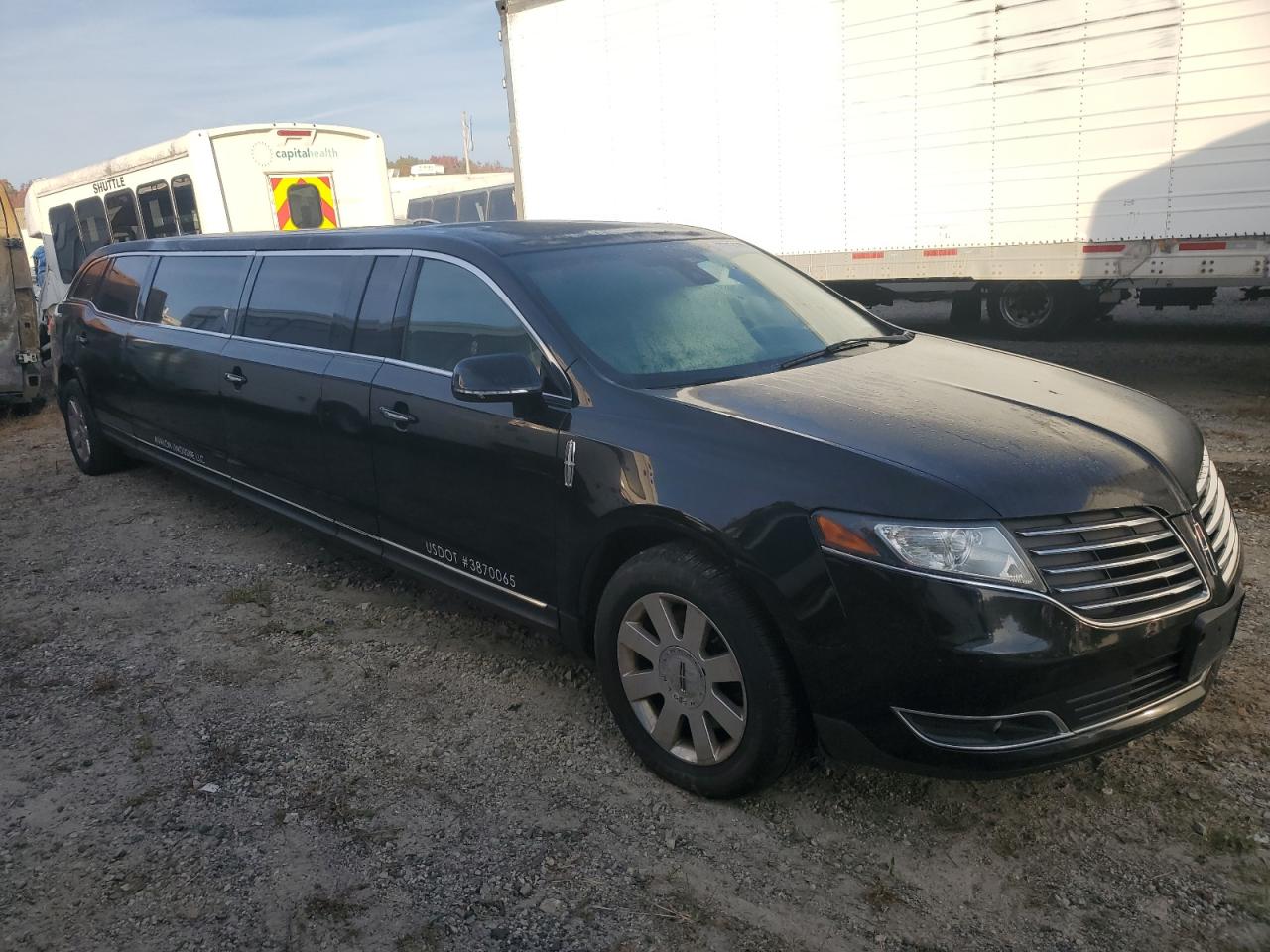 Lot #2945550079 2017 LINCOLN MKT