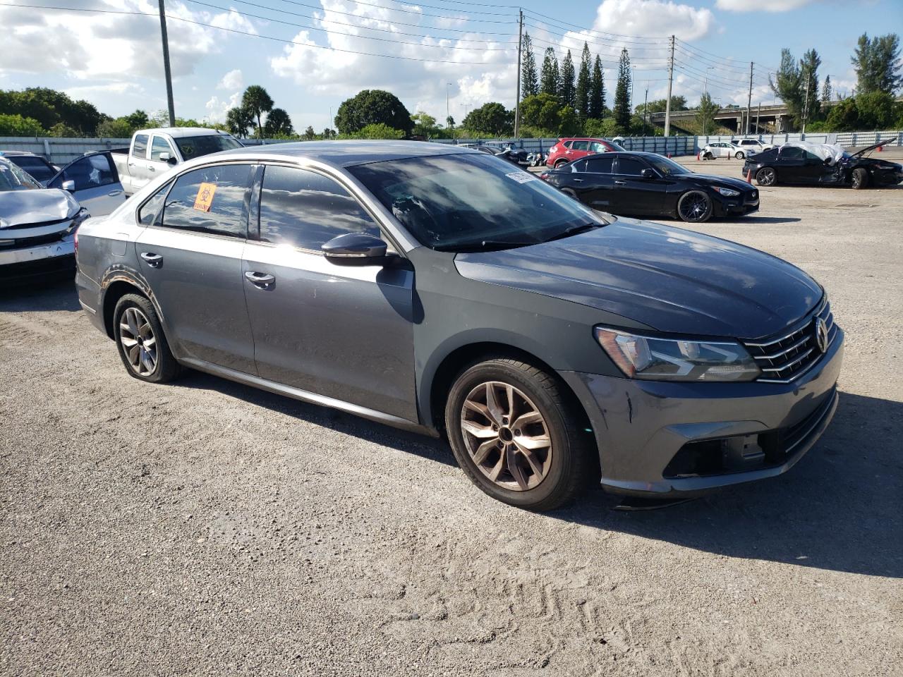 Lot #2878367691 2018 VOLKSWAGEN PASSAT S