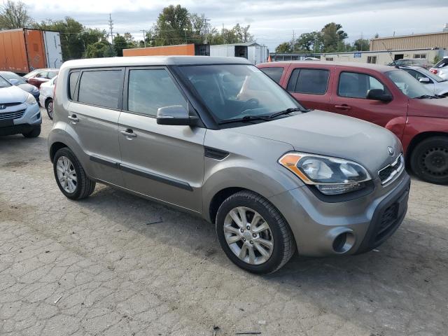 VIN KNDJT2A65D7559888 2013 KIA Soul, + no.4