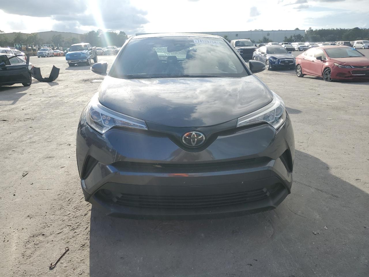 Lot #2955091774 2019 TOYOTA C-HR XLE