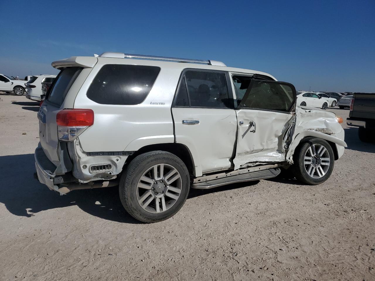 Lot #3042102215 2012 TOYOTA 4RUNNER SR