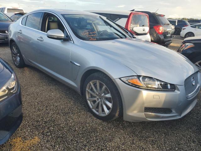 VIN SAJWA0ES9DPS63751 2013 Jaguar XF no.4