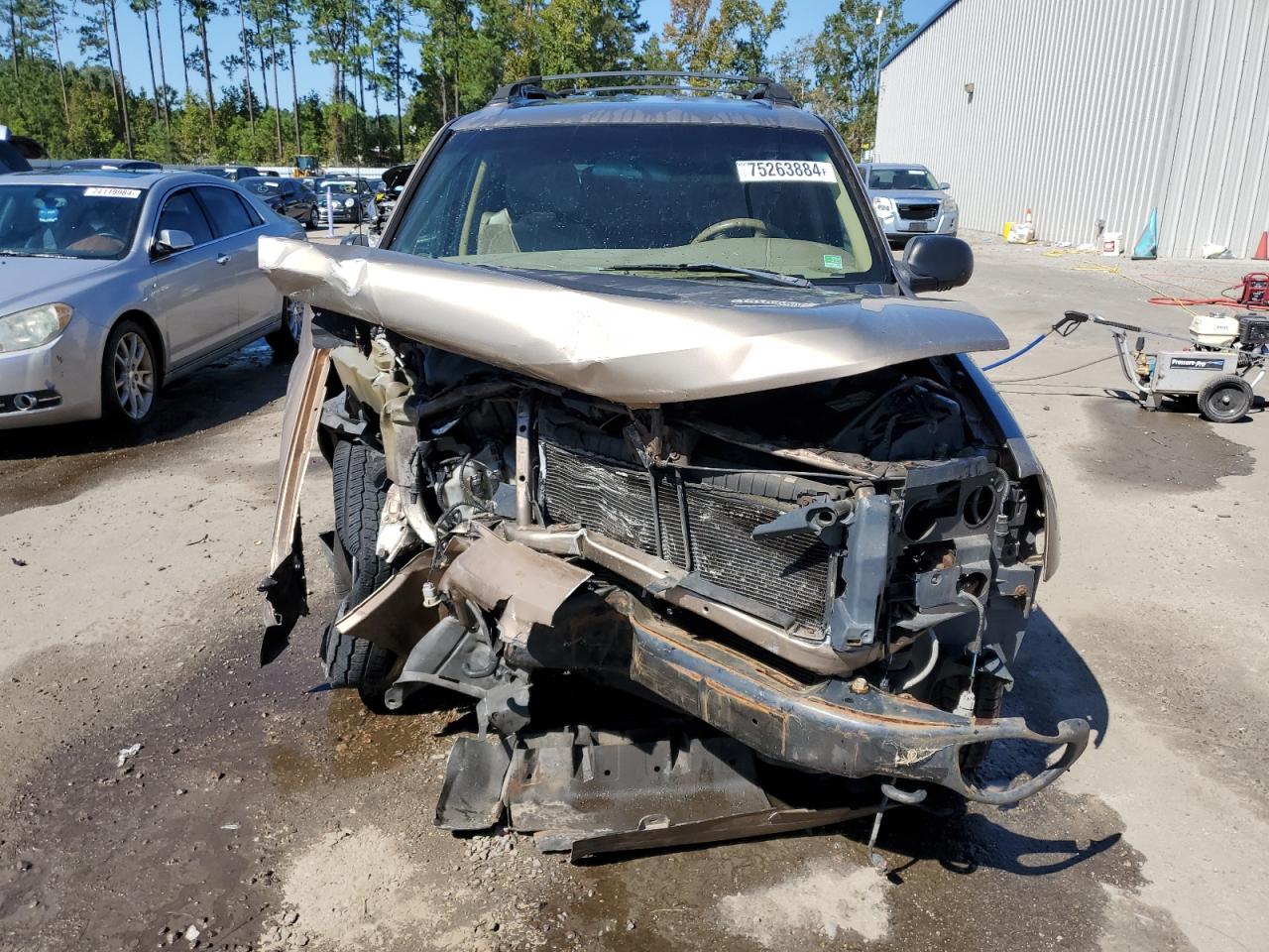 Lot #2910015036 2003 CHEVROLET TRAILBLAZE