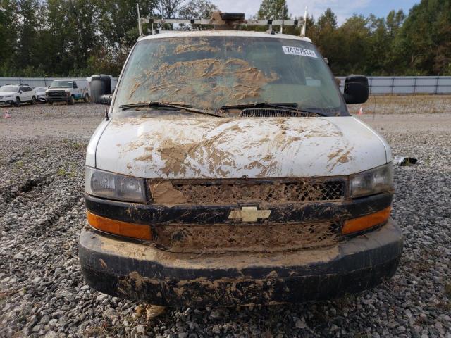 VIN 1GCWGAFP3J1270786 2018 CHEVROLET EXPRESS no.5