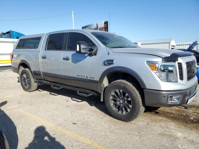 VIN 1N6BA1F4XGN509643 2016 NISSAN TITAN no.4