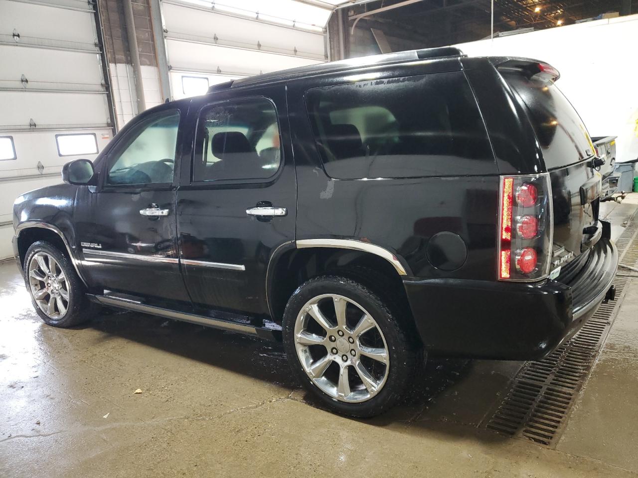 Lot #3022758299 2010 GMC YUKON DENA