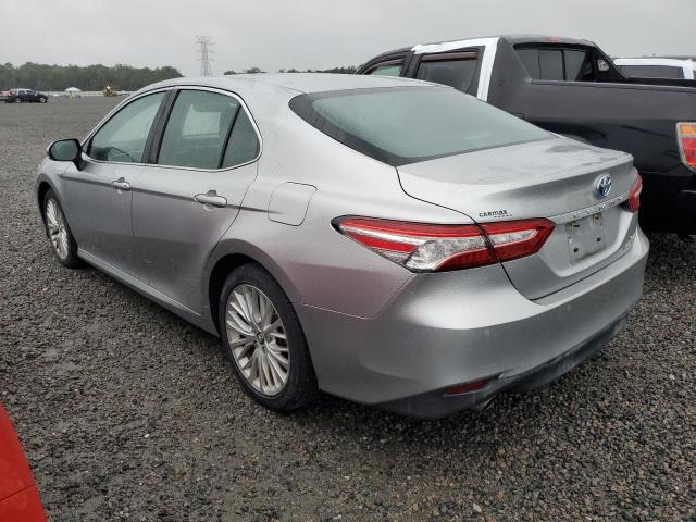 VIN 4T1B21HK7JU505294 2018 Toyota Camry, Hybrid no.2