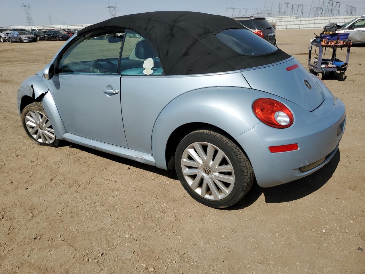 Lot #2907658636 2009 VOLKSWAGEN NEW BEETLE