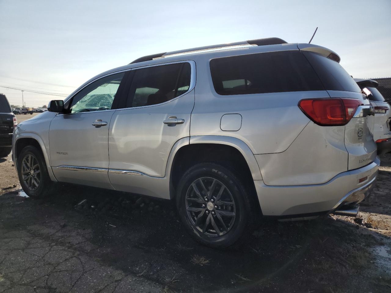 GMC ACADIA SLT 2019 white  gas 1GKKNULS4KZ268342 photo #3