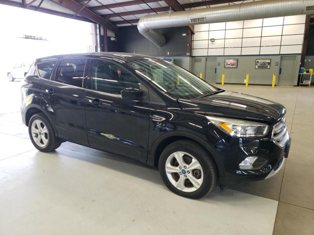 VIN 1FMCU9GD5HUA78451 2017 Ford Escape, SE no.4