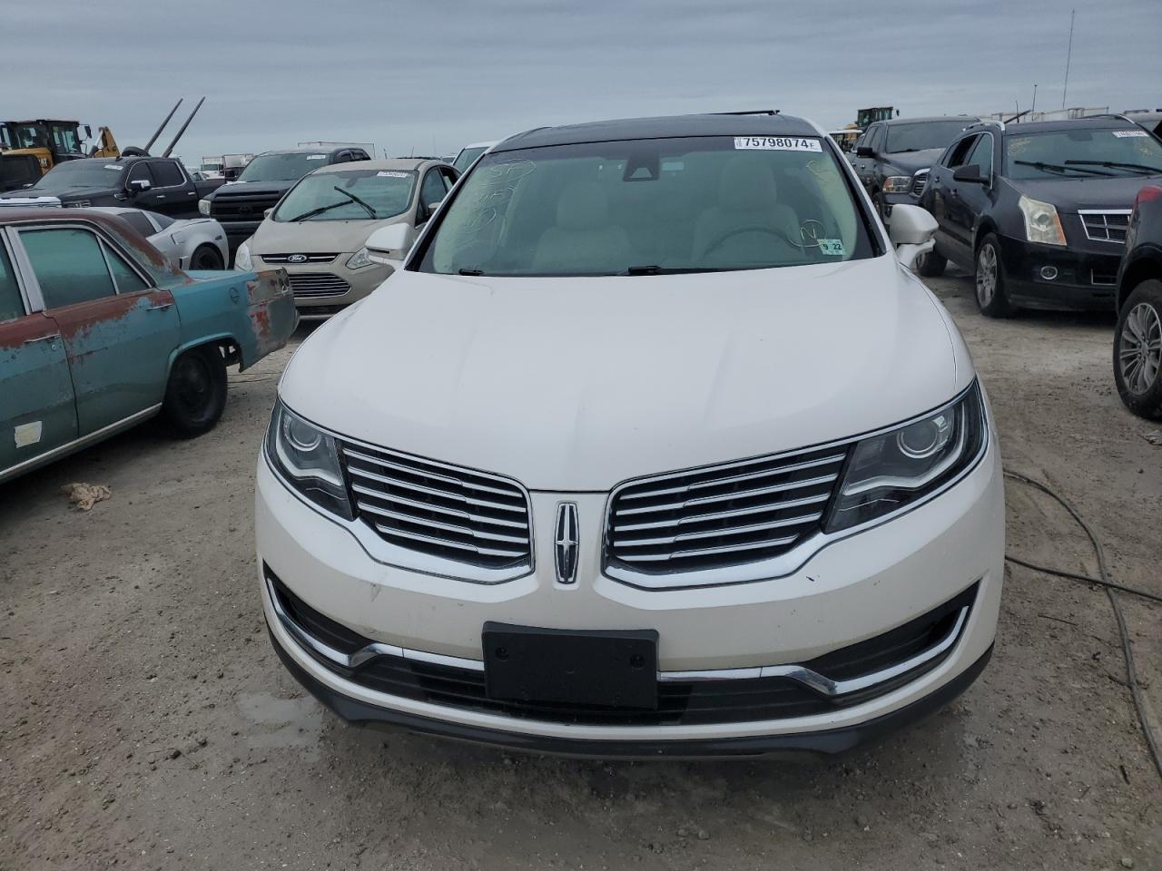 Lot #2996566684 2017 LINCOLN MKX RESERV