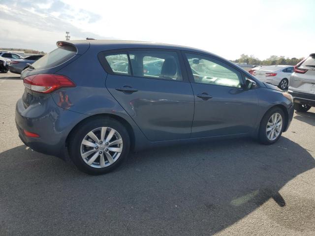 VIN KNAFX5A83G5493903 2016 KIA Forte, EX no.3