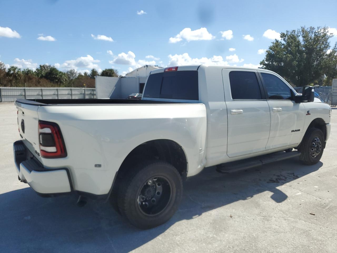 Lot #2981711762 2023 RAM 3500 LARAM