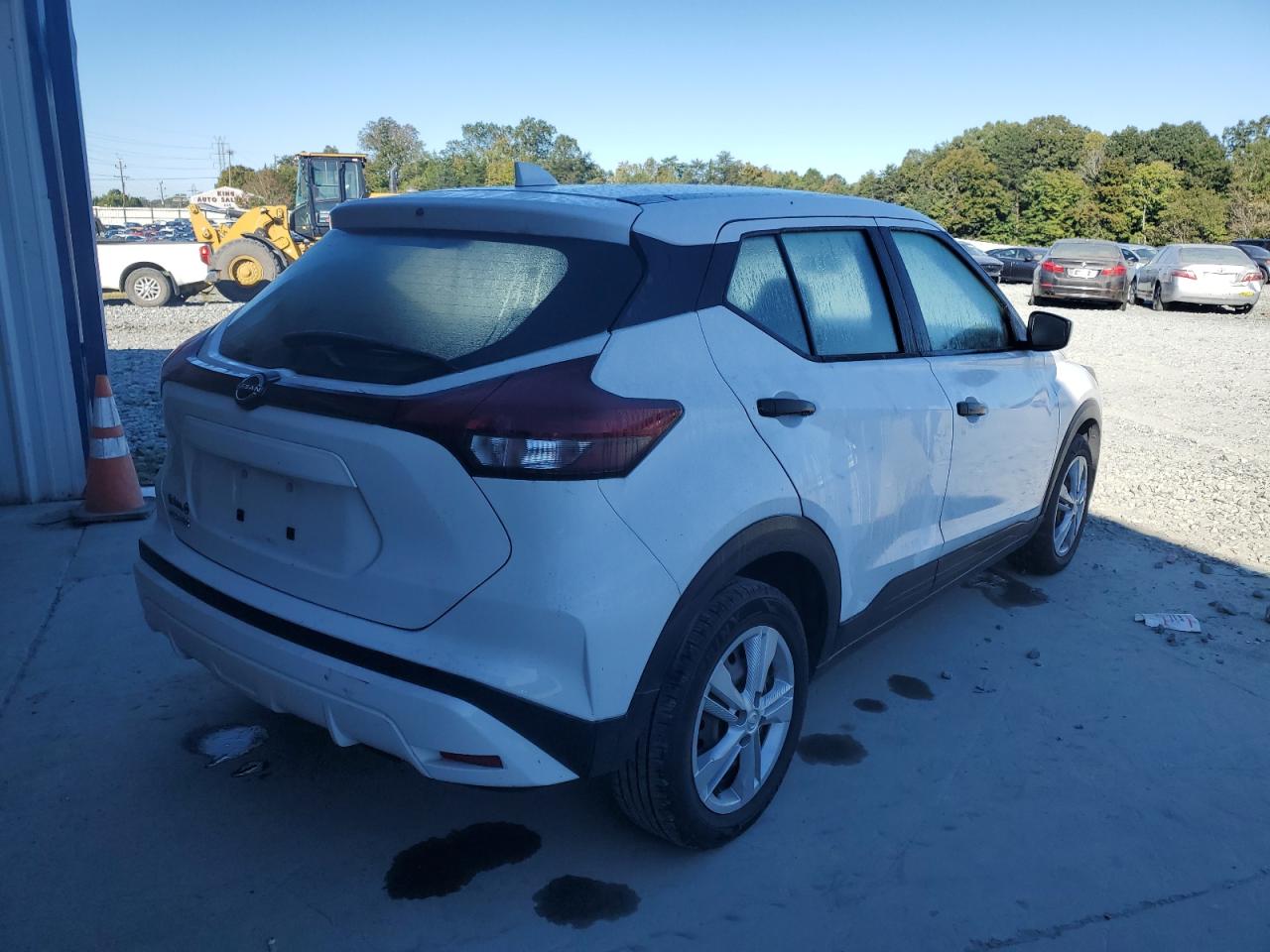 Lot #2935982903 2022 NISSAN KICKS S