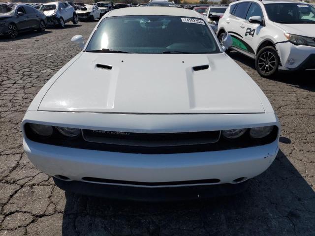 VIN 2C3CDYAG6EH313038 2014 Dodge Challenger, Sxt no.5